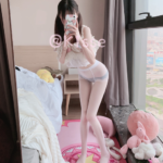 快点亲亲我吖(魔法秋秋) 20套合集下载-[17.6G]-死宅屋