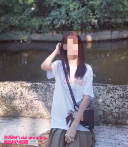 图片[2]-海角社区 老吴有俩女儿 最全合集 [4V-256P-1.15G]-死宅屋