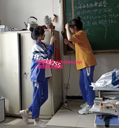 图片[3]-伊春二中(CKK755) 合集下载-[60P-6V-46MB]-死宅屋