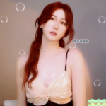 Stripchat主播VIVI2008 合集下载-[2V-3.95G]-死宅屋