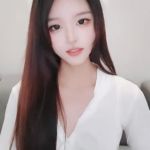 鹿鹿 合集下载-[1V-2.43G]-死宅屋