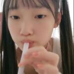 你的小学妹(喝醉蜗牛)(你的学妹) 合集下载-[19V-29.8G]-死宅屋