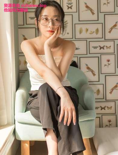 图片[1]-PKG摄影眼镜少妇 3套合集下载-[16.9G]-死宅屋