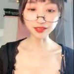 草莓味妹妹(蘸点蜜桃酱) 合集下载-[84V-47.47GB]-死宅屋