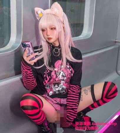 菟籽(@tatuziddderm) 合集下载-[2362P-134V-11.41GB]-死宅屋