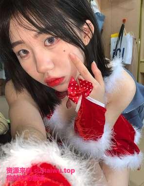 图片[1]-伊伊子Punksdde 合集下载-[150P-50V-4.96GB]-死宅屋